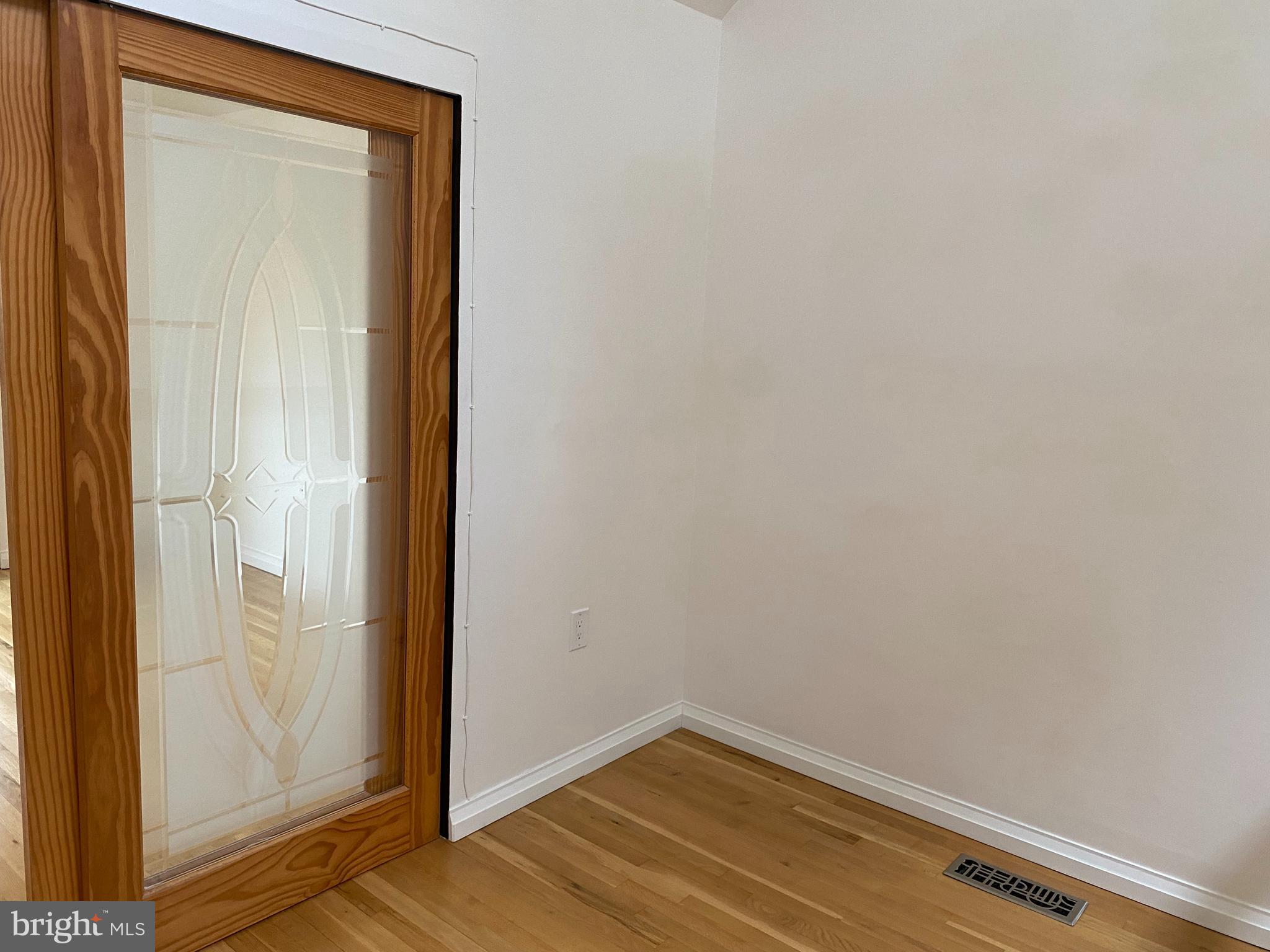 11142 Saffold Way Reston, VA 20190 - Photo 54 of 102 Primary bedroom suite sitting room
