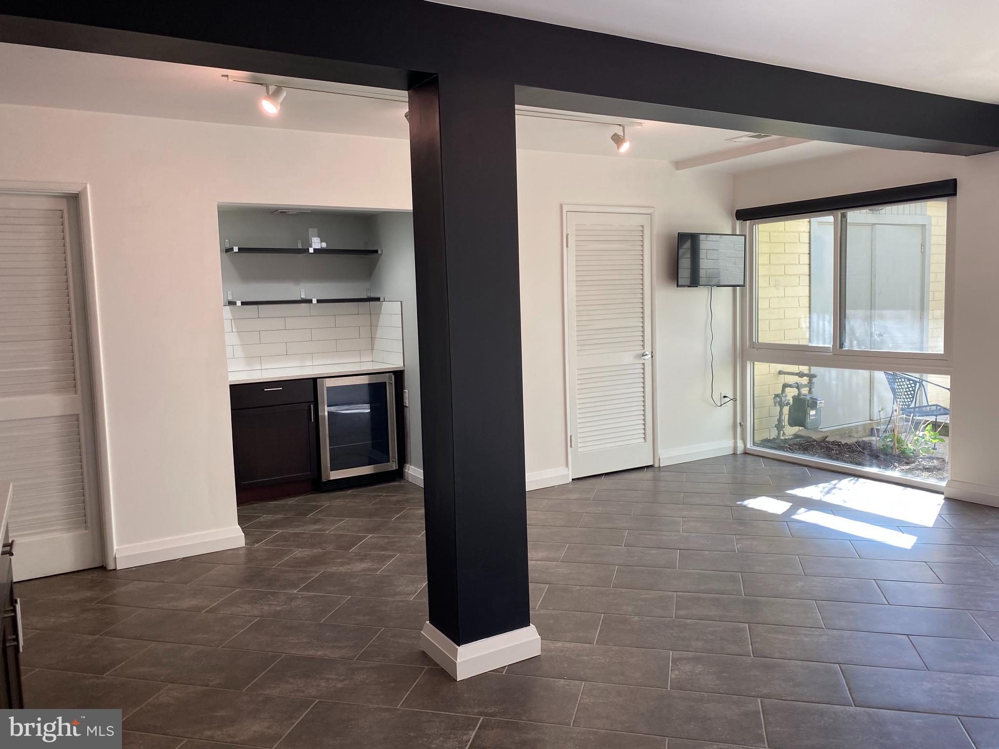 11142 Saffold Way Reston, VA 20190 - Photo 62 of 102 Ceramic recreation room floors