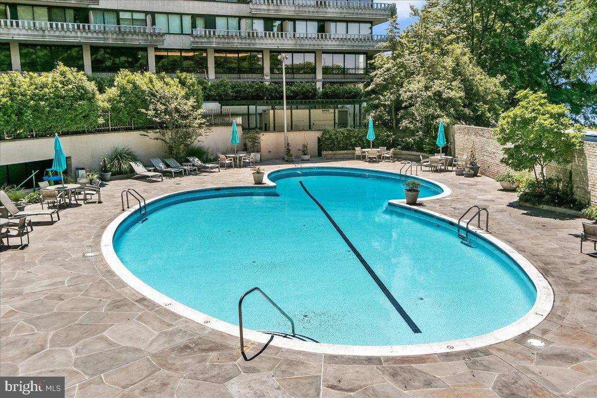 2700 Virginia Avenue Northwest, Unit 910 Washington, DC 20037 - Photo 41 of 62 Pool