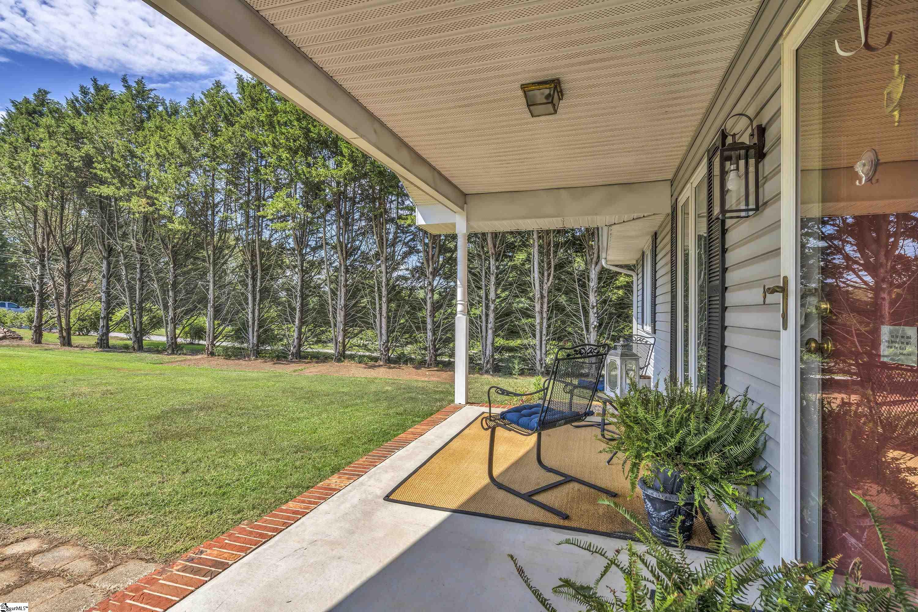 1947 Old Grove Road Piedmont, SC 29673 - Photo 4 of 36 Gallery Image 4