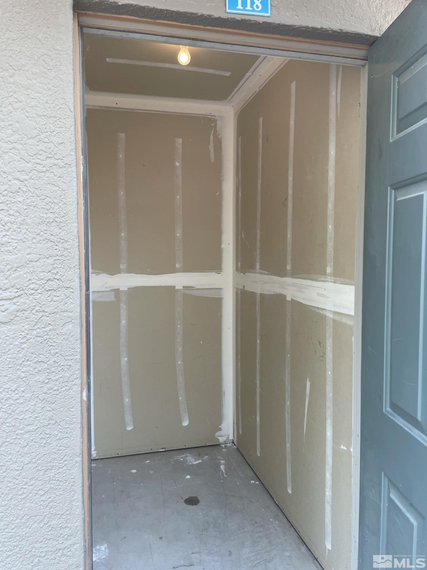 6850 Sharlands Avenue, Unit U1122 Reno, NV 89523 - Photo 19 of 25 Photo 27