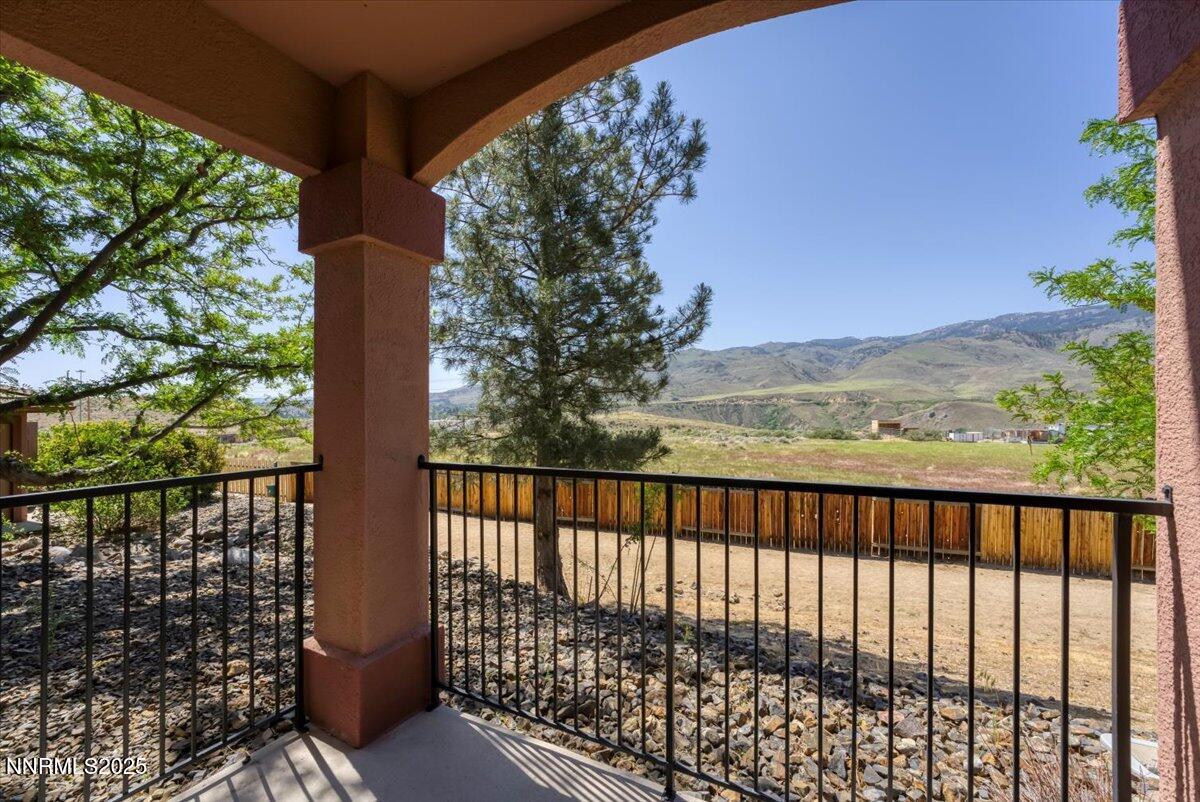 6850 Sharlands Avenue, Unit U1122 Reno, NV 89523 - Photo 3 of 25 20-6850 Sharlands Ave U1122 Reno NV 8952