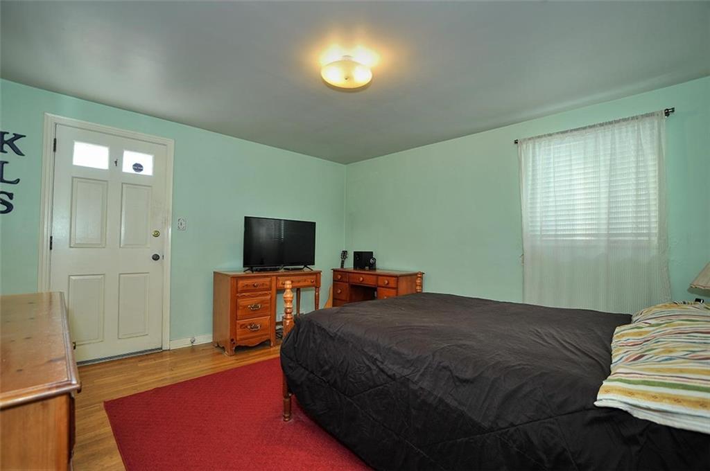 3506 Ridgewood Drive Pittsburgh, PA 15235 - Photo 13 of 26