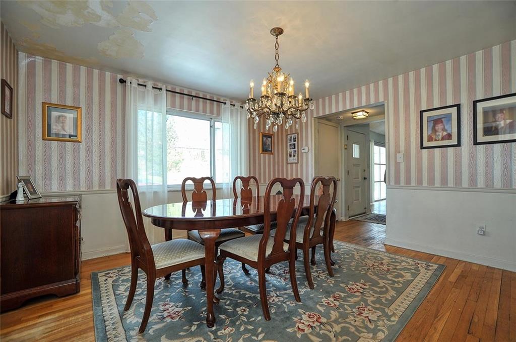 3506 Ridgewood Drive Pittsburgh, PA 15235 - Photo 7 of 26