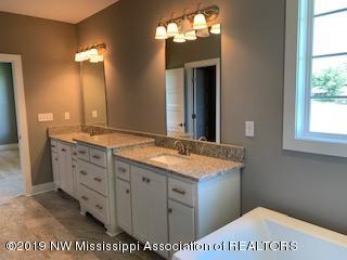 4642 Balterson Loop South Olive Branch, MS 38654 - Photo 16 of 21 IMG_4973