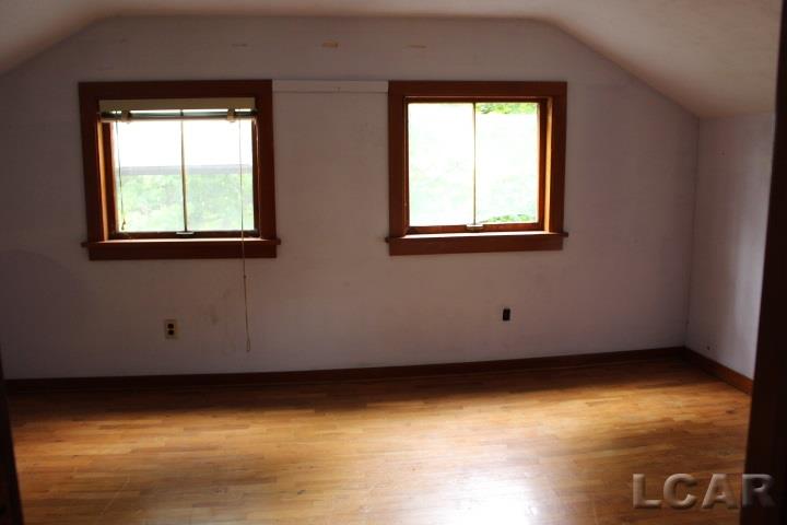 205 Jackson Street Clinton, MI 49236 - Photo 8 of 17 31265905-7.JPG
