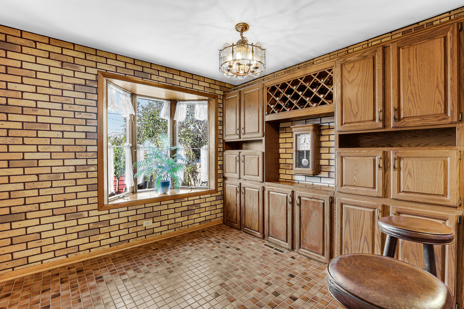 6210 West 64th Street Chicago, IL 60638 - Photo 11 of 24