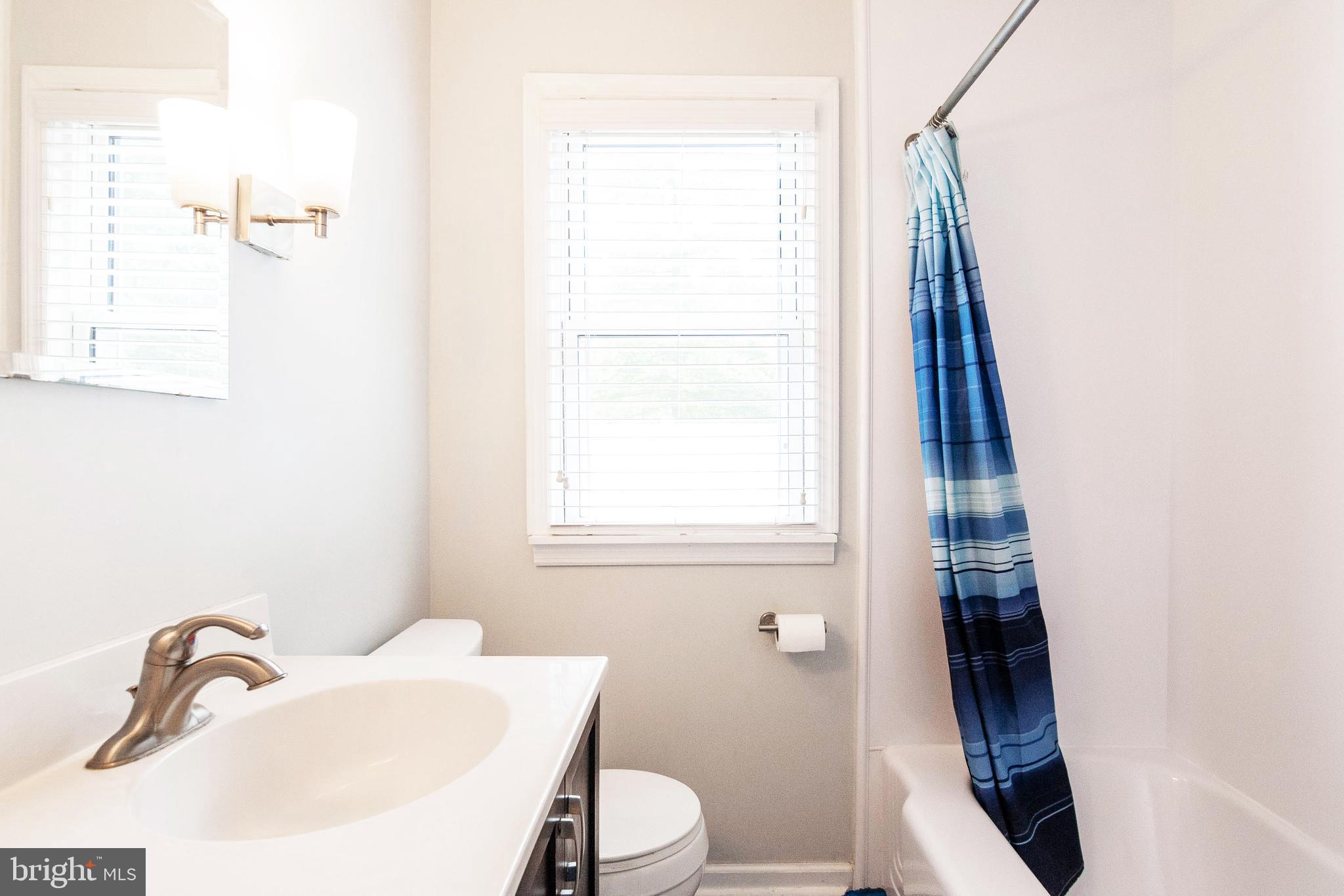 1026 Turkey Point Road Edgewater, MD 21037 - Photo 13 of 37 Main Level Full Bathroom