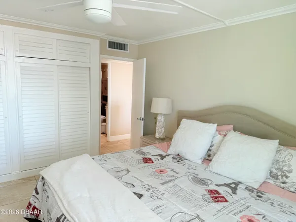 $1,750 | 2800 North Atlantic Avenue, Unit 907, Daytona Beach, FL 32118