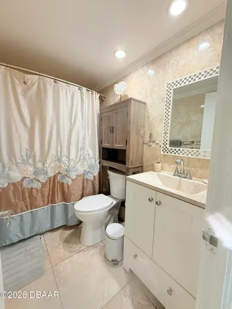 $1,750 | 2800 North Atlantic Avenue, Unit 907, Daytona Beach, FL 32118