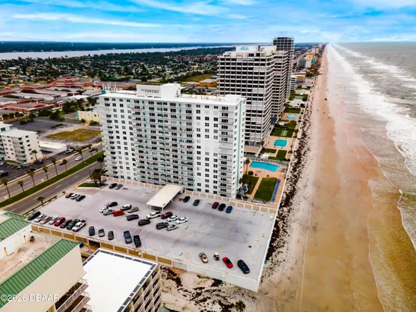 $1,750 | 2800 North Atlantic Avenue, Unit 907, Daytona Beach, FL 32118