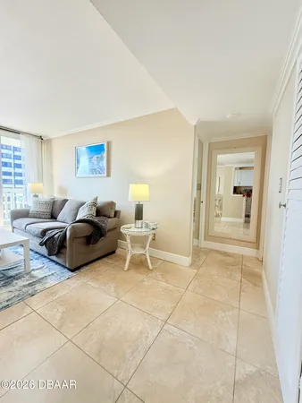 $1,750 | 2800 North Atlantic Avenue, Unit 907, Daytona Beach, FL 32118