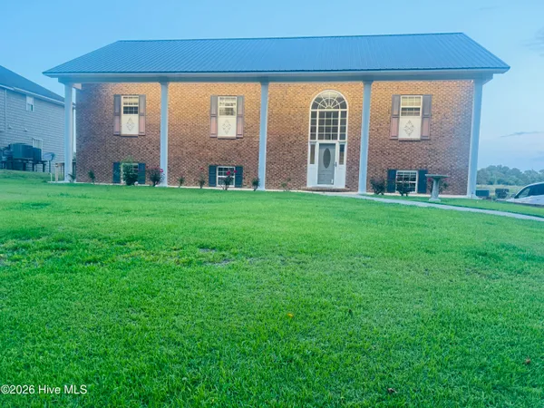 $1,200,000 | 888 Sea Gate Drive, Newport, NC 28570