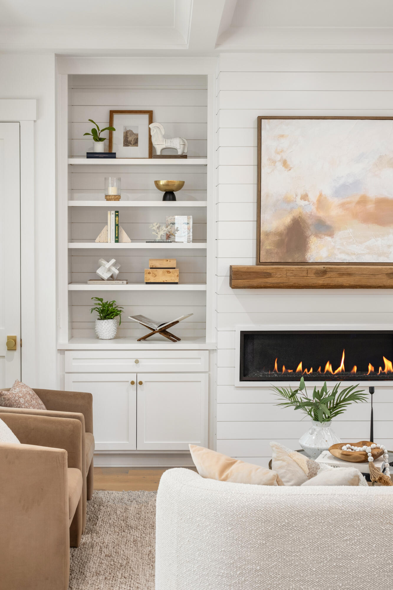 727 McCants Drive Mount Pleasant, SC 29464 - Photo 12 of 92 727 McCants Drive_Eterna_Media-13