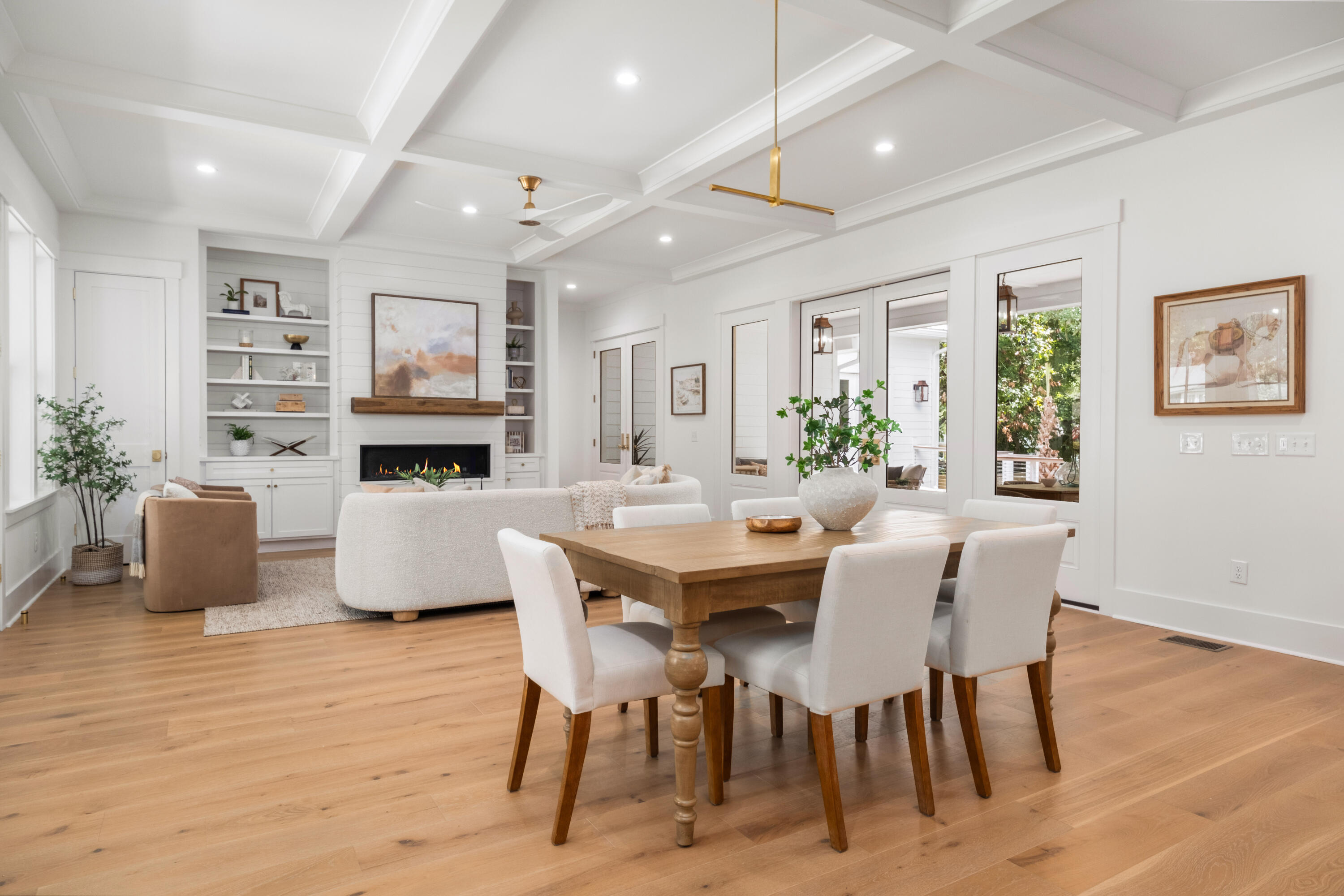 727 McCants Drive Mount Pleasant, SC 29464 - Photo 15 of 92 727 McCants Drive_Eterna_Media-16