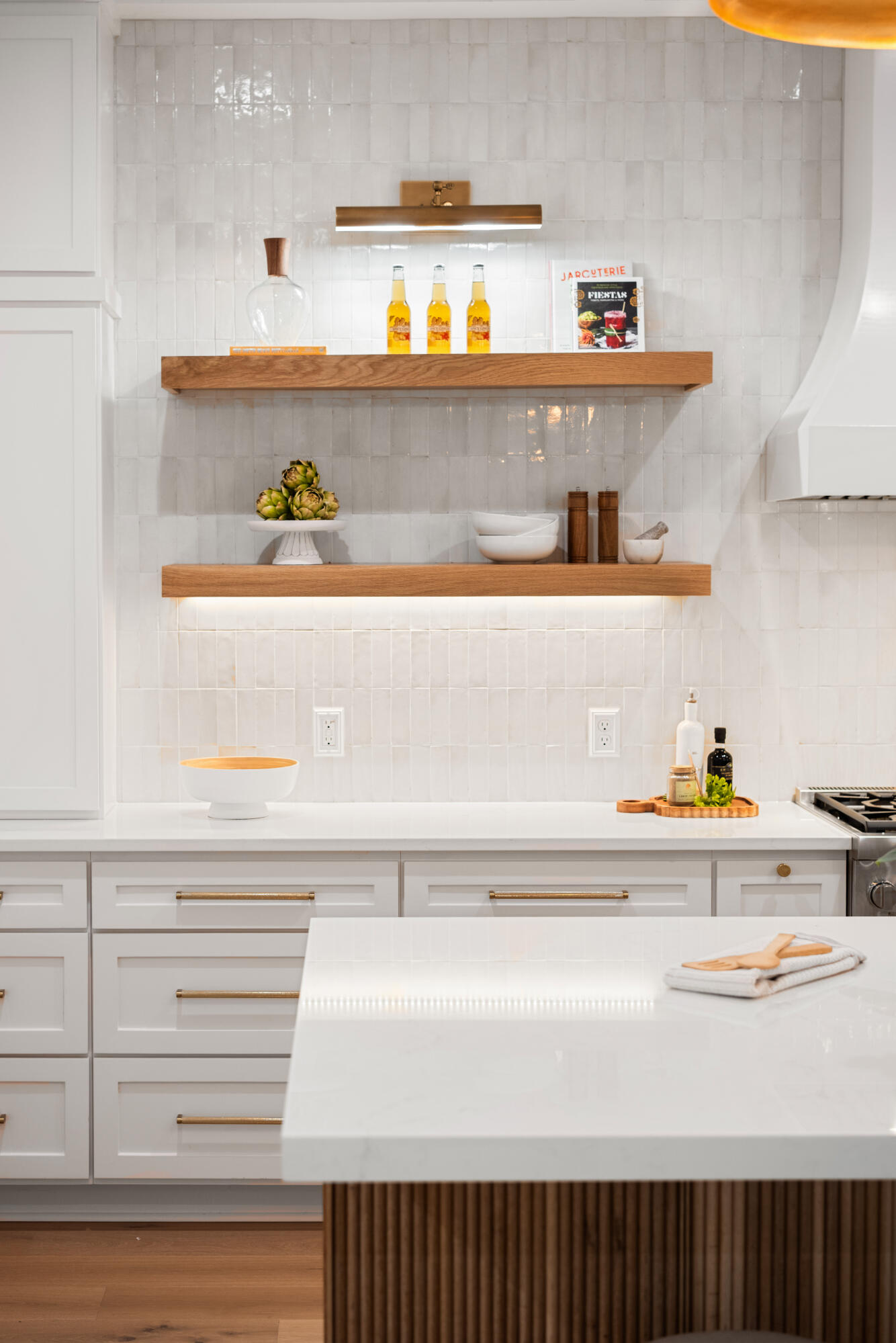 727 McCants Drive Mount Pleasant, SC 29464 - Photo 27 of 92 727 McCants Drive_Eterna_Media-28