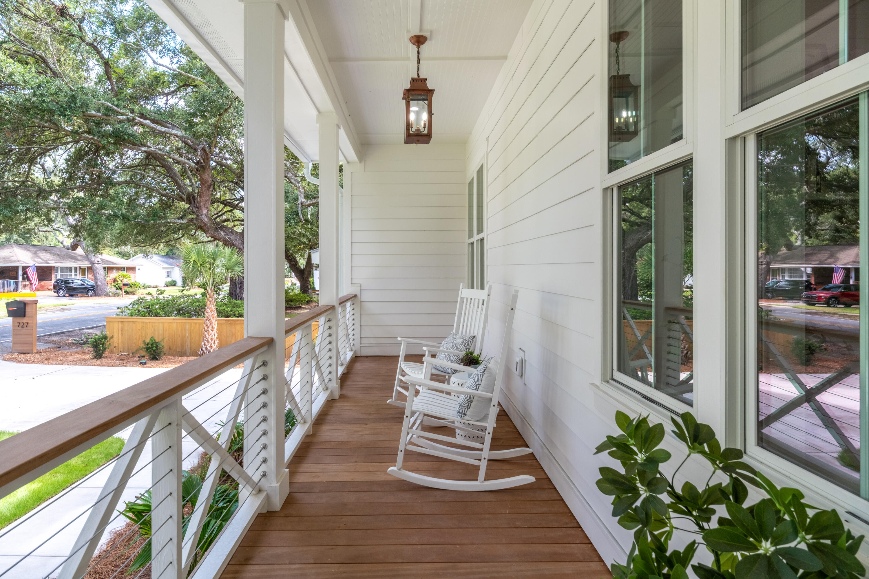 727 McCants Drive Mount Pleasant, SC 29464 - Photo 4 of 92 727 McCants Drive_Eterna_Media-5