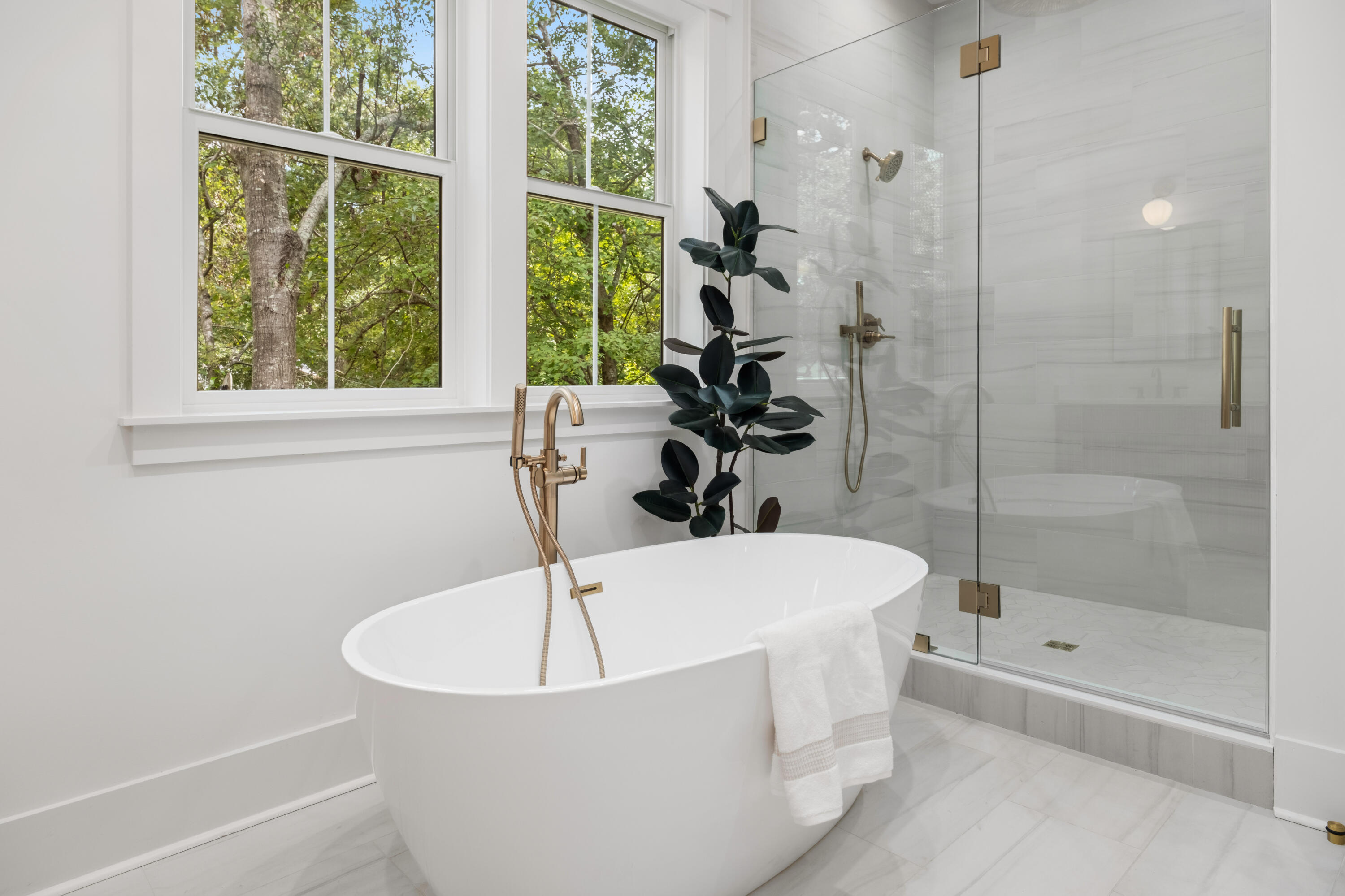 727 McCants Drive Mount Pleasant, SC 29464 - Photo 48 of 92 727 McCants Drive_Eterna_Media-49