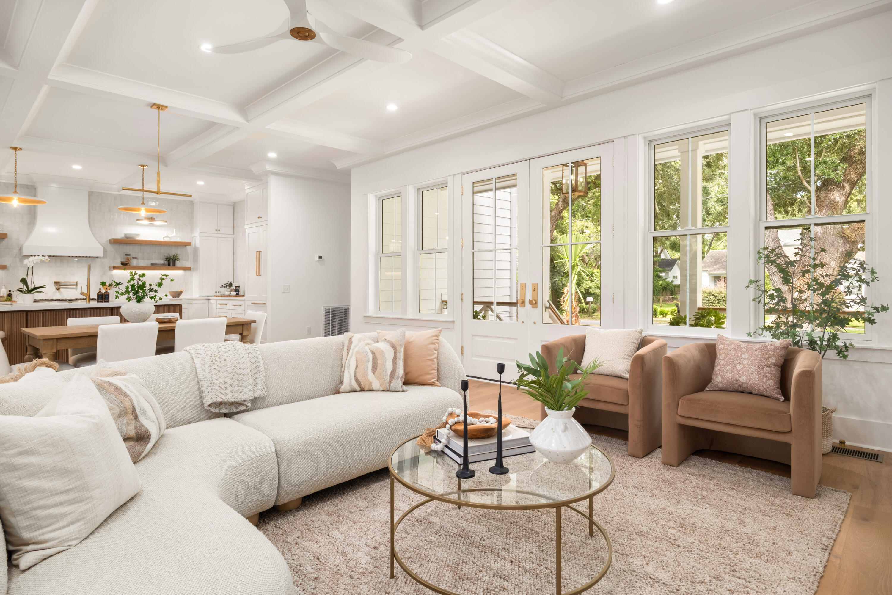 727 McCants Drive Mount Pleasant, SC 29464 - Photo 6 of 92 727 McCants Drive_Eterna_Media-7