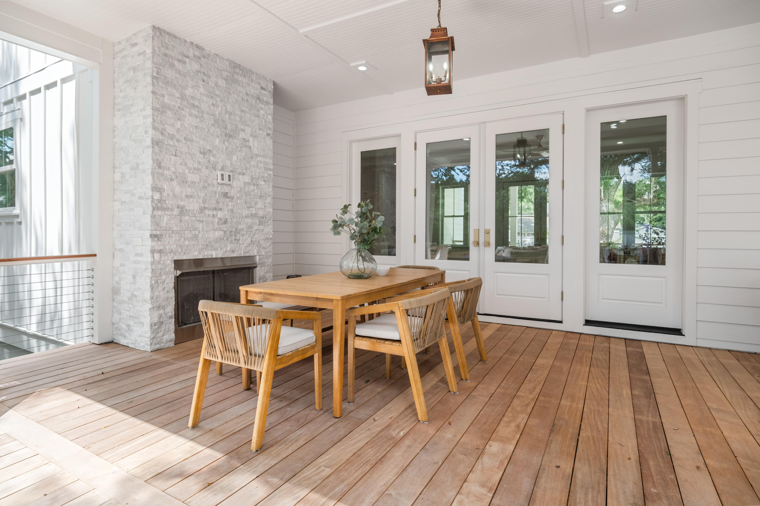 727 McCants Drive Mount Pleasant, SC 29464 - Photo 77 of 92 727 McCants Drive_Eterna_Media-89