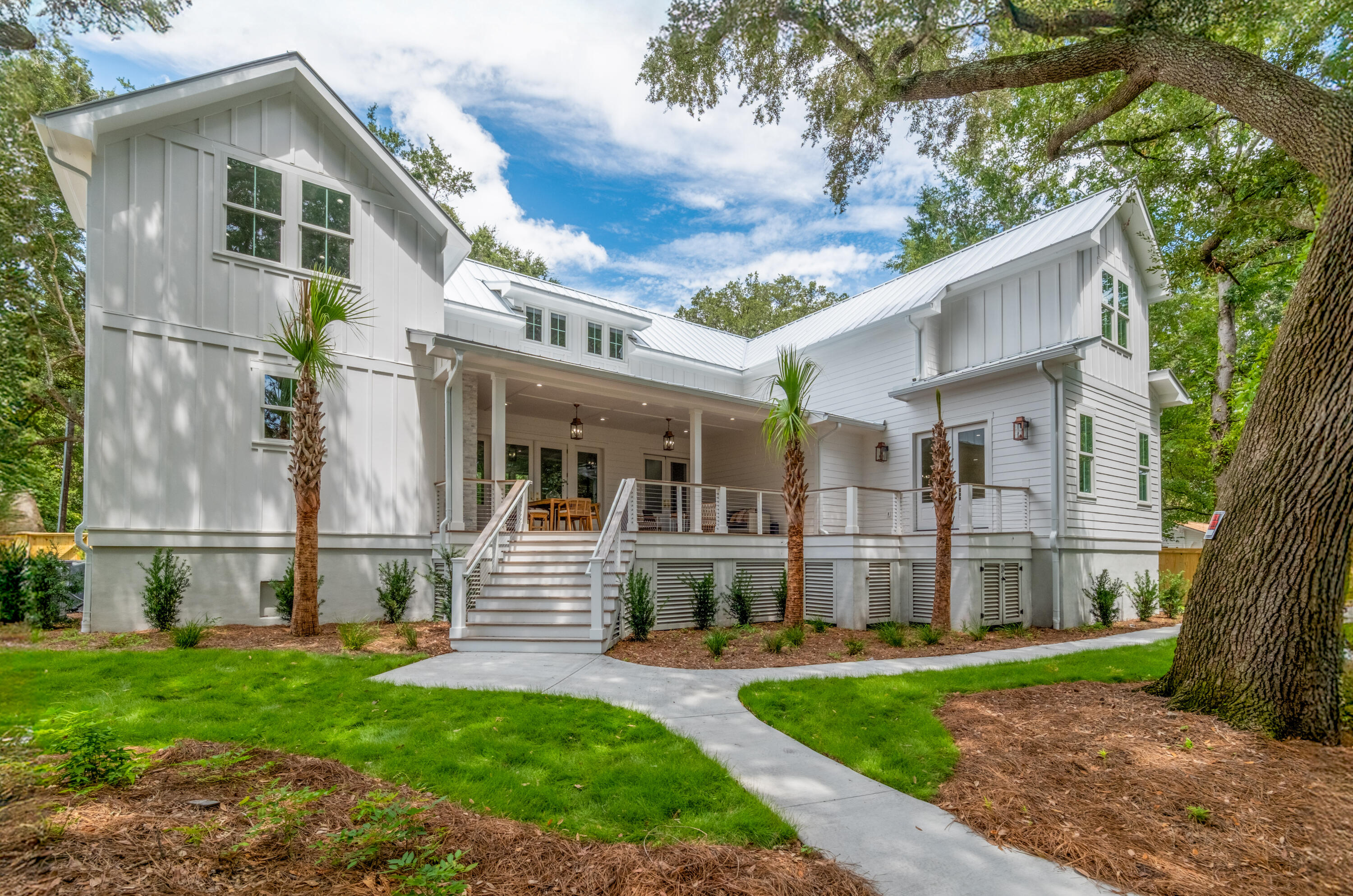 727 McCants Drive Mount Pleasant, SC 29464 - Photo 81 of 92 727 McCants Drive_Eterna_Media-83