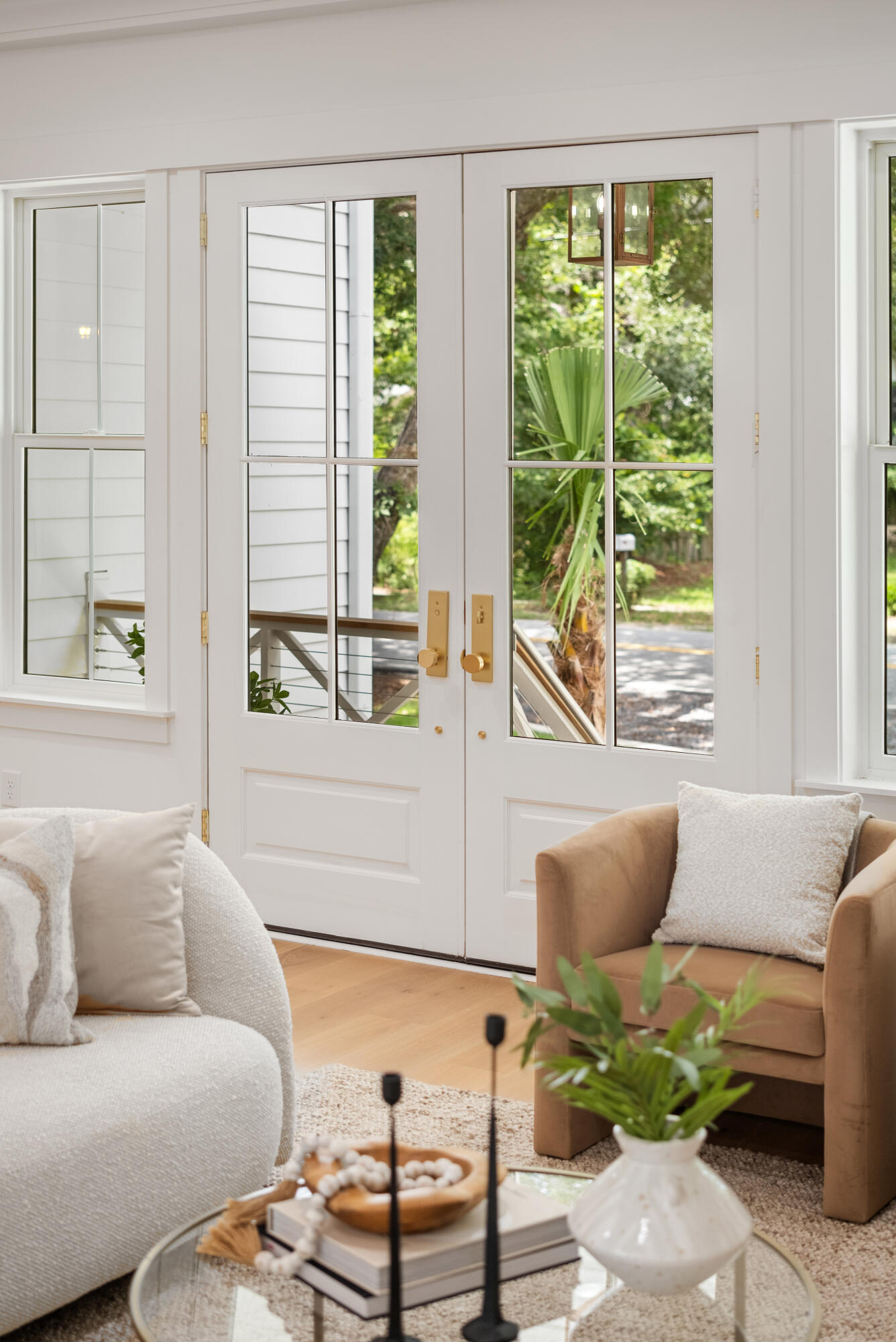 727 McCants Drive Mount Pleasant, SC 29464 - Photo 9 of 92 727 McCants Drive_Eterna_Media-10