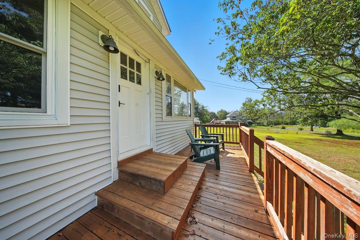 81 Devils Road Lake Huntington, NY 12752 - Photo 2 of 24