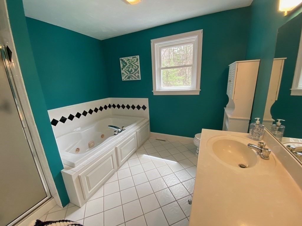 12 South Shaker Road Harvard, MA 01451 - Photo 20 of 42