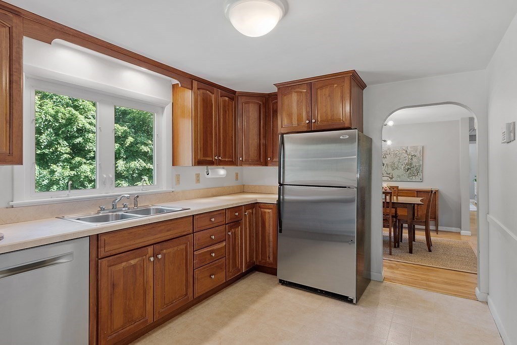 98 Gleasondale Road Stow, MA 01775 - Photo 11 of 28 Gallery Image 11