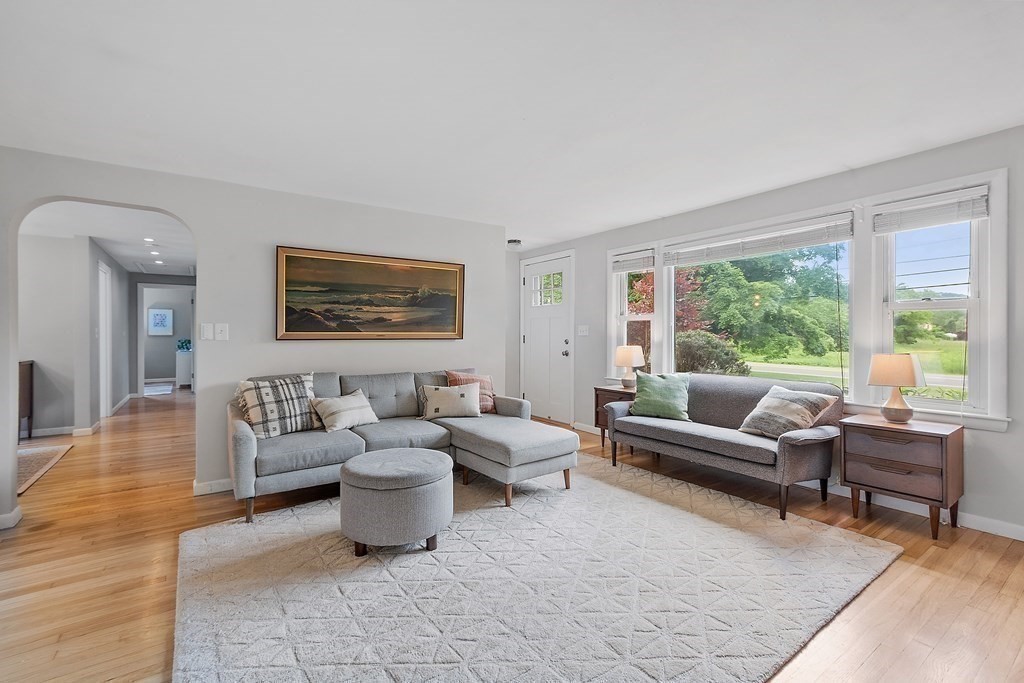 98 Gleasondale Road Stow, MA 01775 - Photo 9 of 28 Gallery Image 9