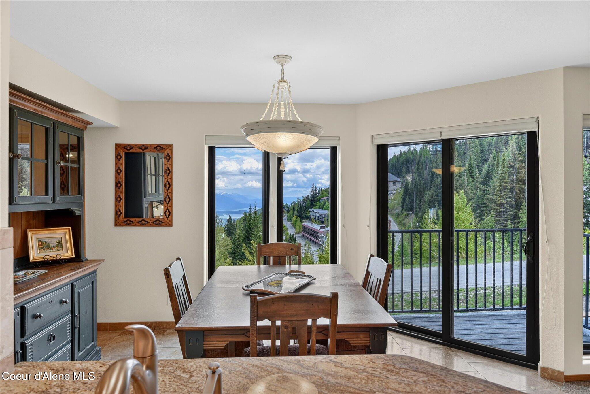 155 Crystal Springs Road, Unit 401 Sandpoint, ID 83864 - Photo 4 of 39 19-126041822