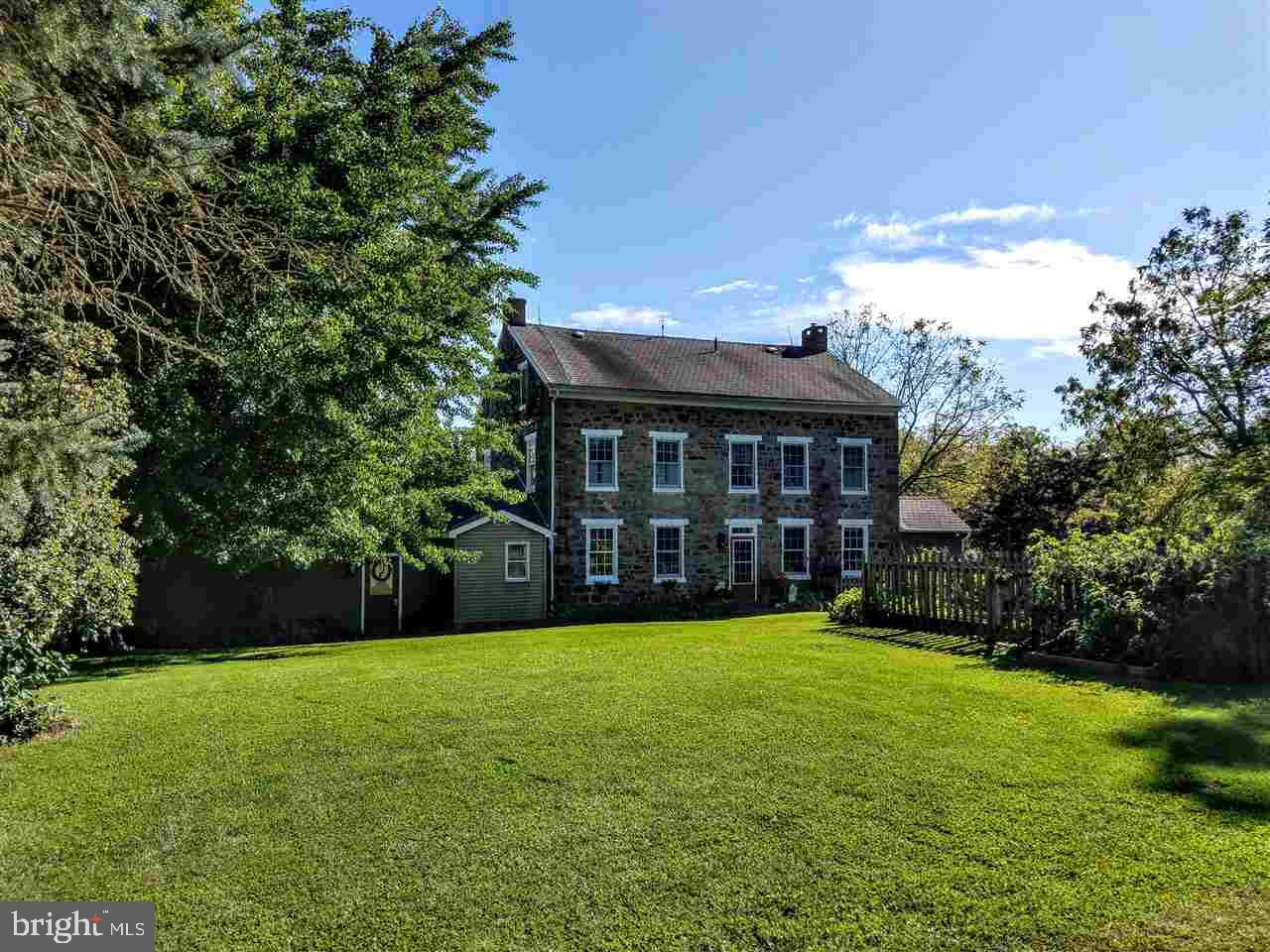 5526 Pine Road Thomasville, PA 17364 - Photo 3 of 36 Gallery Image 3