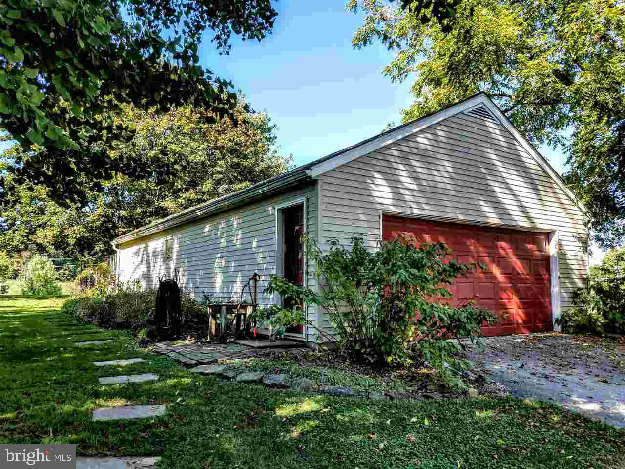 5526 Pine Road Thomasville, PA 17364 - Photo 4 of 36 Gallery Image 4