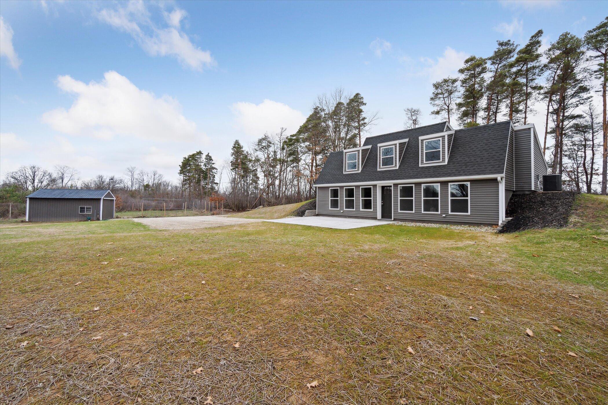 3777 Flansburg Road Jackson, MI 49203 - Photo 5 of 65 04-3777-Flansburg-Rd-Jackson-MI-49203-Wi