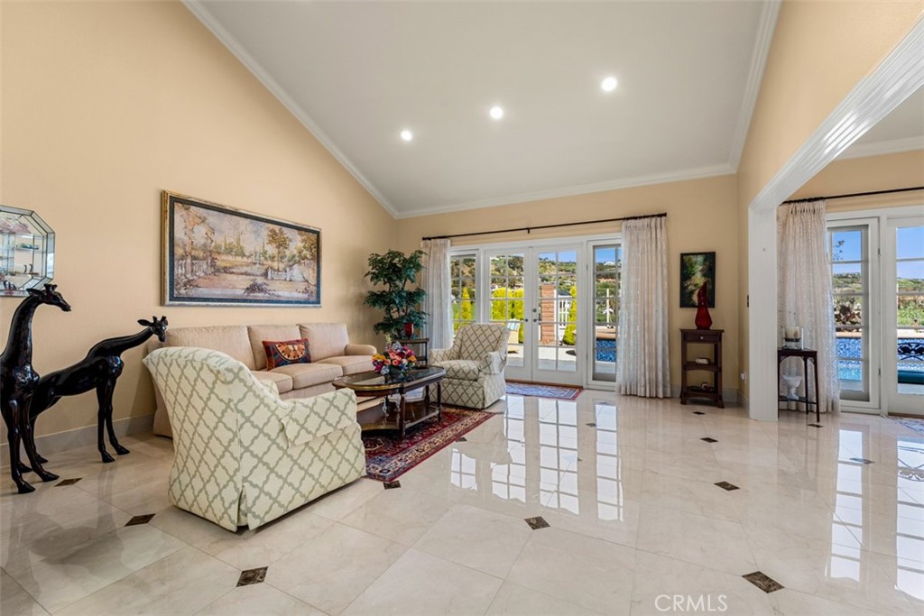 32432 Via Antibes Dana Point, CA 92629 - Photo 11 of 44