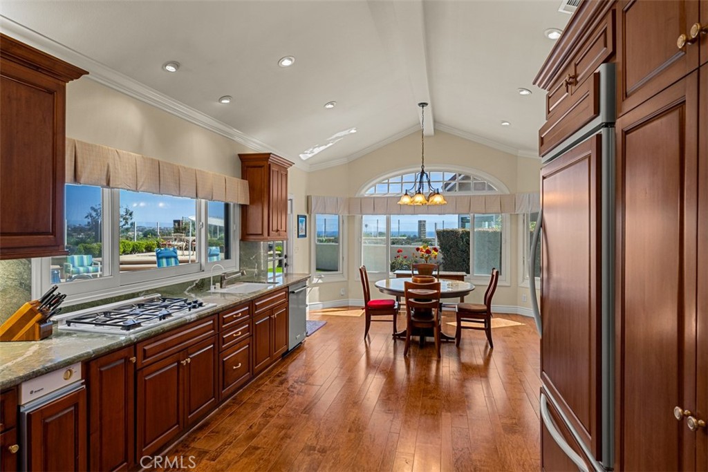 32432 Via Antibes Dana Point, CA 92629 - Photo 17 of 44