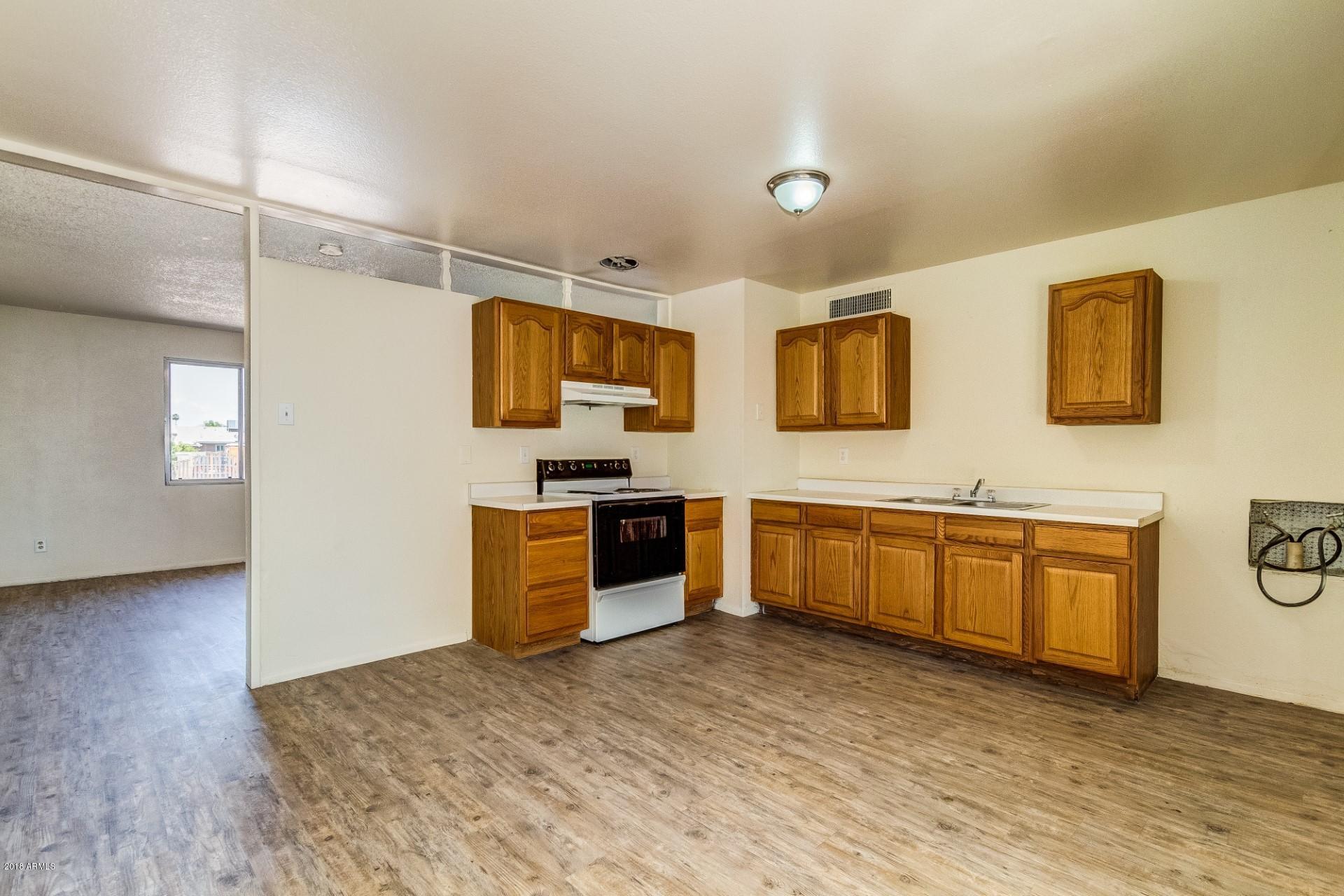 4631 East Pecan Road Phoenix, AZ 85040 - Photo 5 of 20 0005-Pecan (6)
