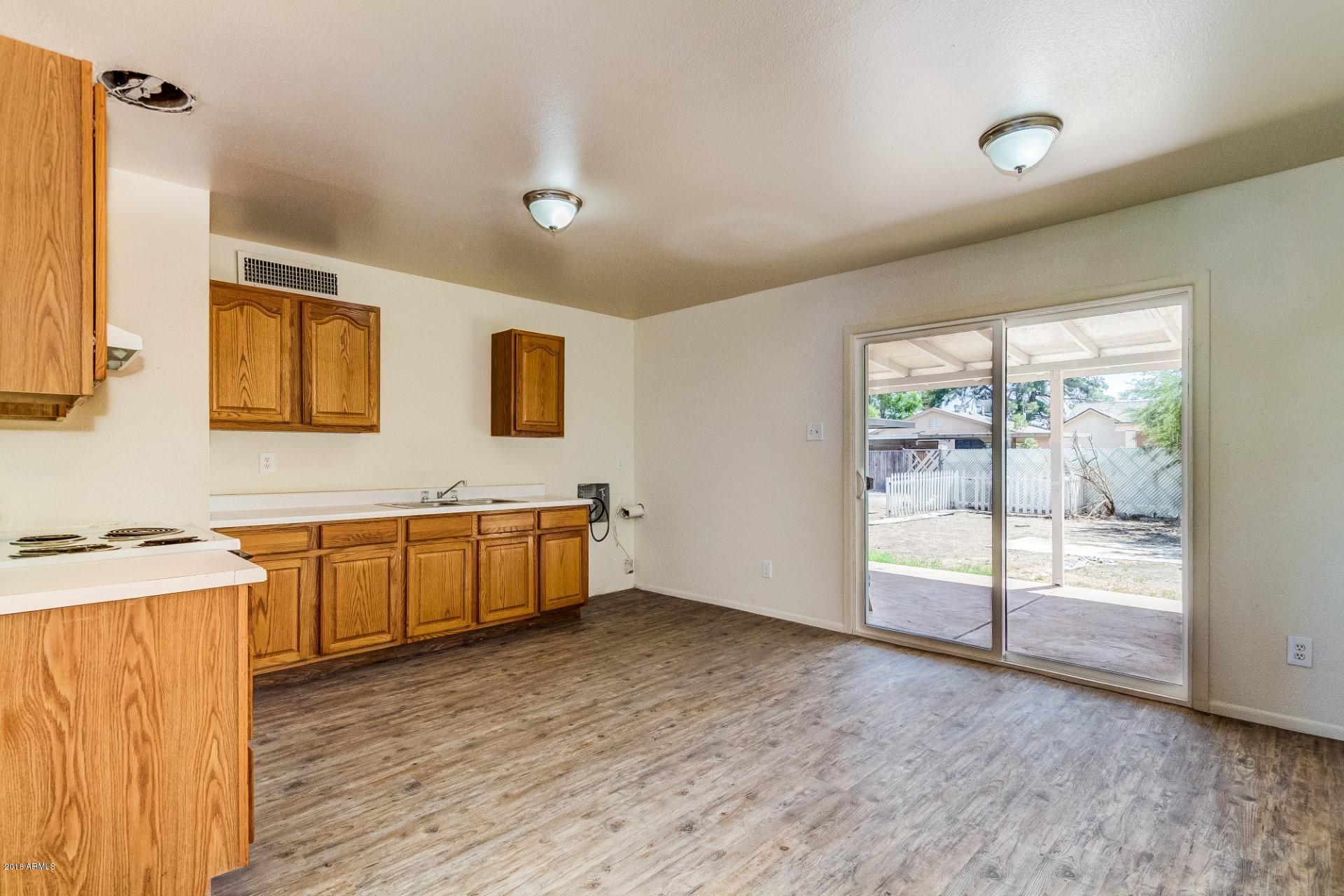 4631 East Pecan Road Phoenix, AZ 85040 - Photo 6 of 20 0006-Pecan (5)