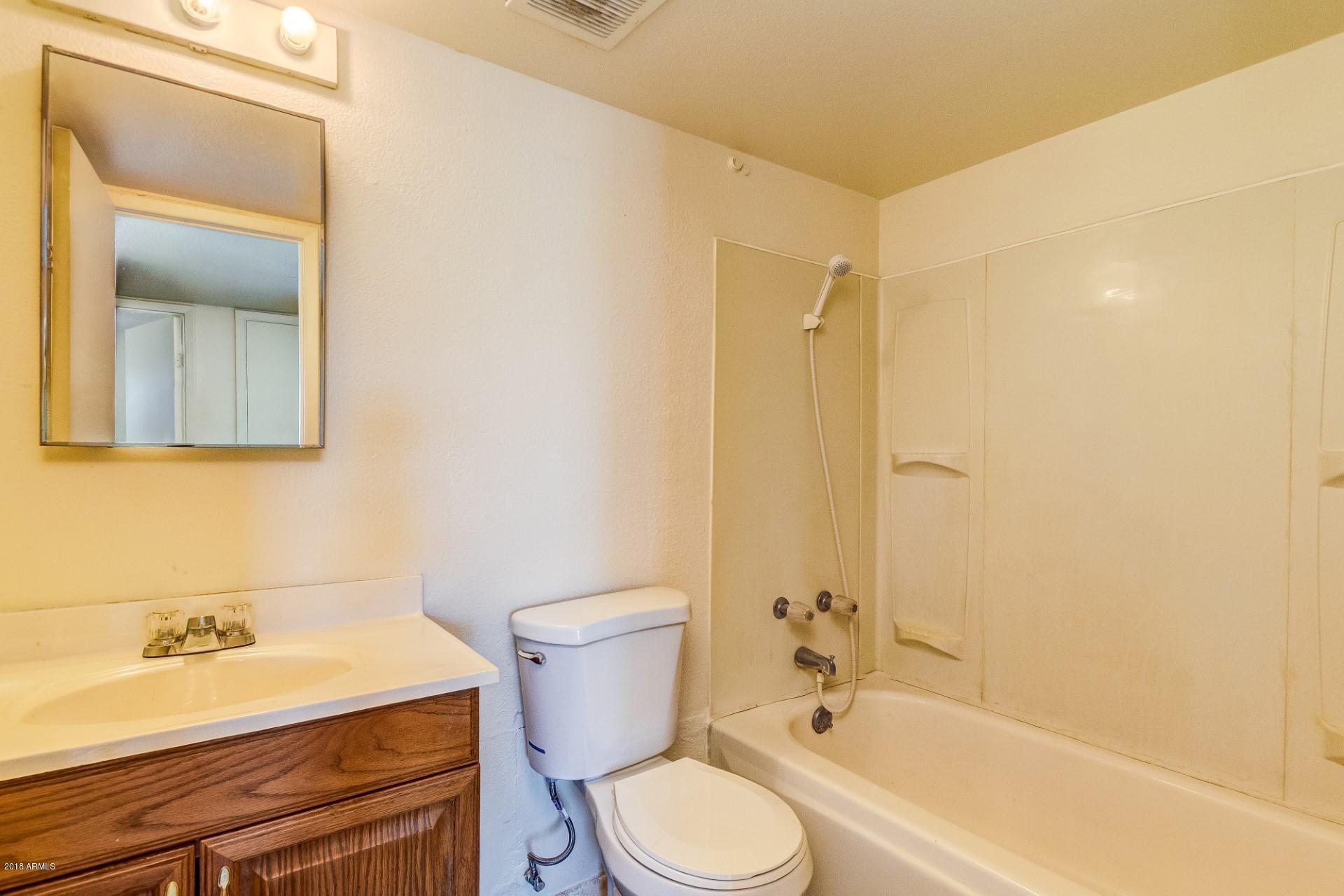 4631 East Pecan Road Phoenix, AZ 85040 - Photo 8 of 20 0008-Pecan (8)