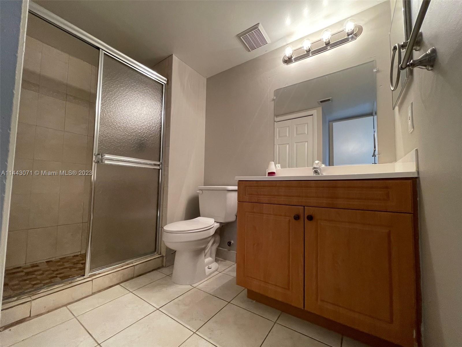 380 Racquet Club Road, Unit 205 Weston, FL 33326 - Photo 12 of 12 Gallery Image 12