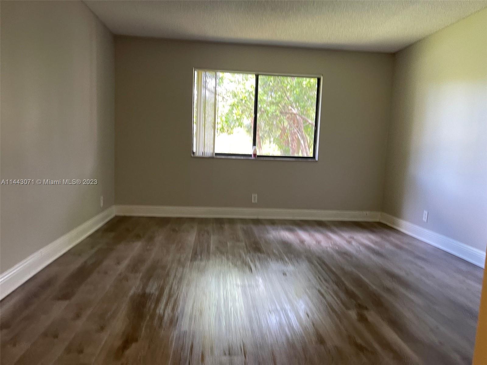 380 Racquet Club Road, Unit 205 Weston, FL 33326 - Photo 9 of 12 Gallery Image 9