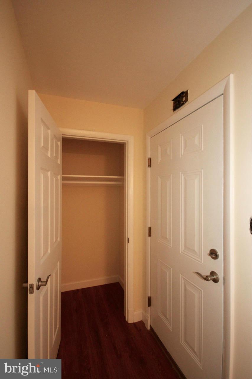 1901 North Quebec Street, Unit MIDDLE Arlington, VA 22207 - Photo 3 of 21 a view of an empty room
