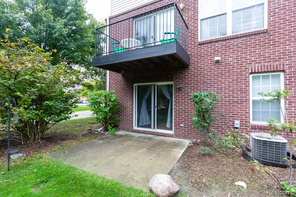 581 Cherry Orchard Road Canton, MI 48188 - Photo 7 of 50