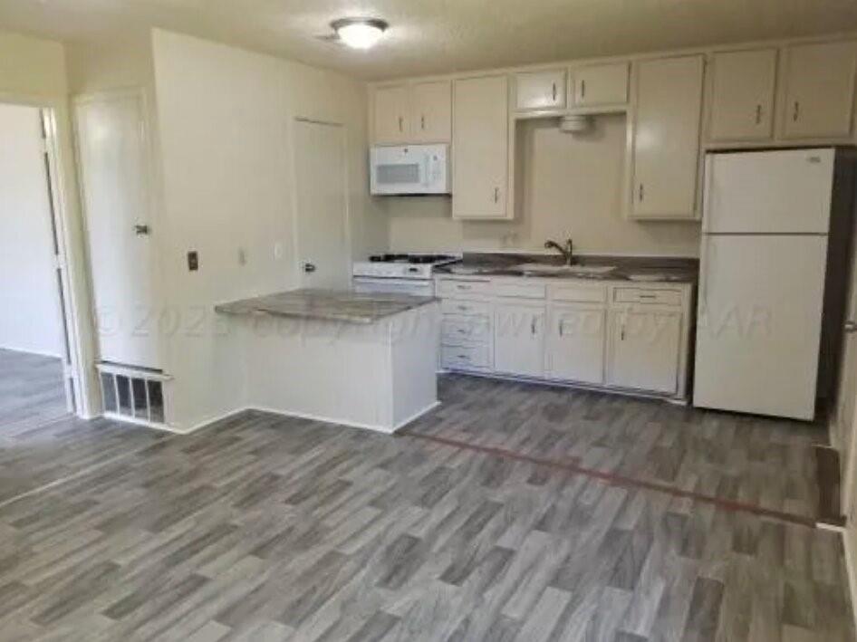 906 East Birch Street Canadian, TX 79014 - Photo 6 of 8