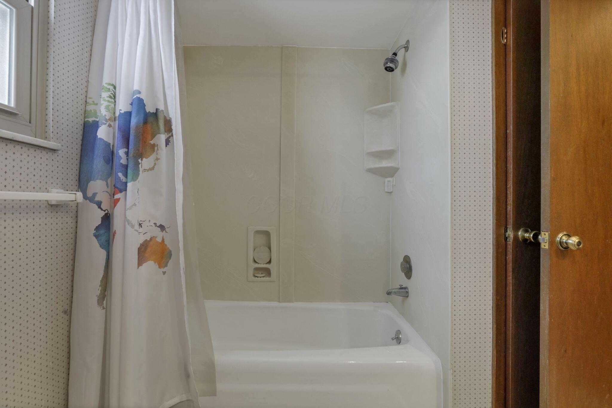 1852 Balsamridge Road Columbus, OH 43229 - Photo 34 of 50 53-web-or-mls-IMG_9361