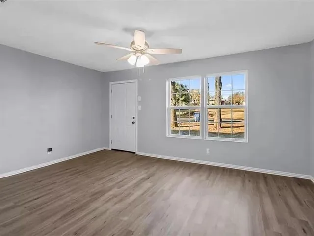 $1,050 | 732 East Morton Street, Denison, TX 75021