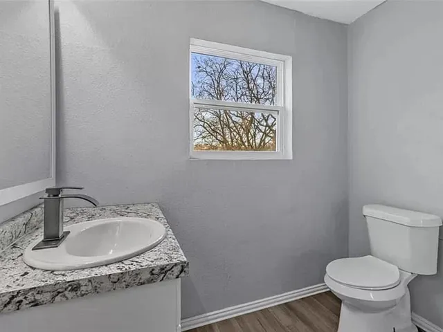 $1,050 | 732 East Morton Street, Denison, TX 75021