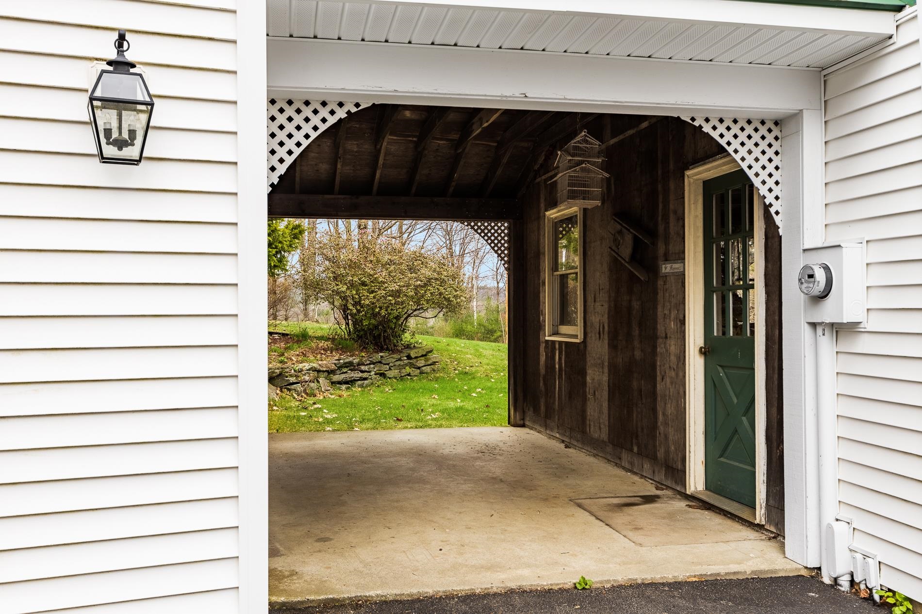 668 Center Of Town Road Hartford, VT 05001 - Photo 27 of 37 Gallery Image 27
