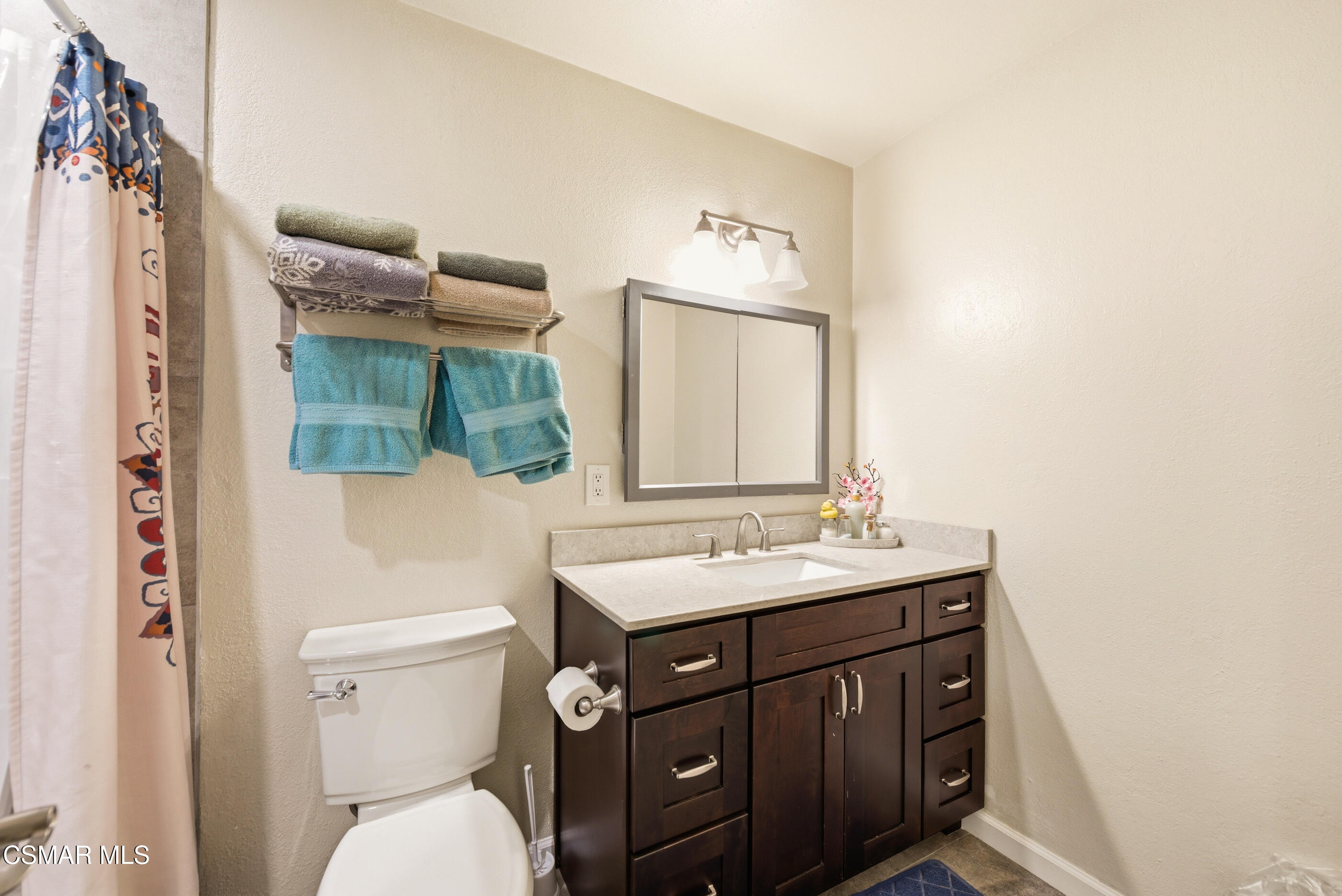 6524 Menlo Street Simi Valley, CA 93063 - Photo 36 of 51 6524 Menlo St. Simi Valley, CA 93063