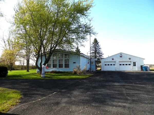 $179,000 | 811 Graham Road, Coleman, MI 48618